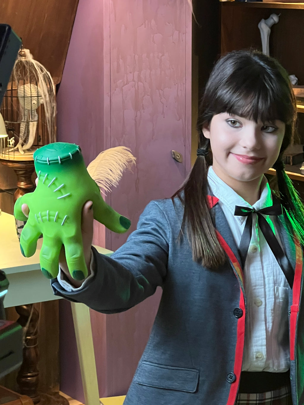 #ZOHASF 8" Elastikorps Zombie Hand Asst. 6/CDU.   Min Qty 6